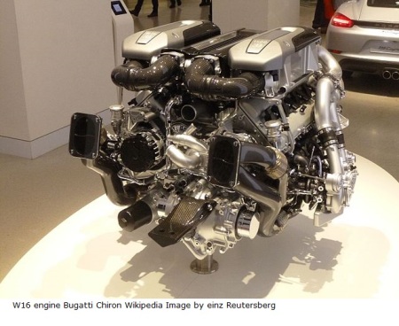 W16_Engine_Bugatti_Chiron-P1010489