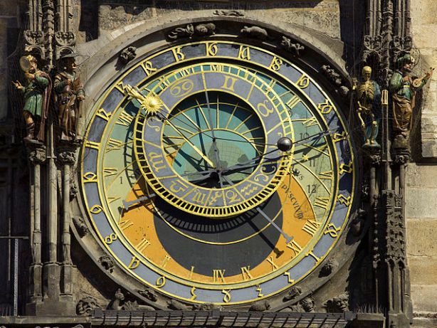 Czech-2013-Prague-Astronomical_clock_face
