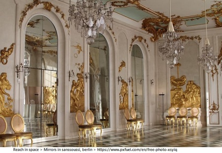 sanssoussi-berlin-historically-capital-landmark-hall-of-mirrors